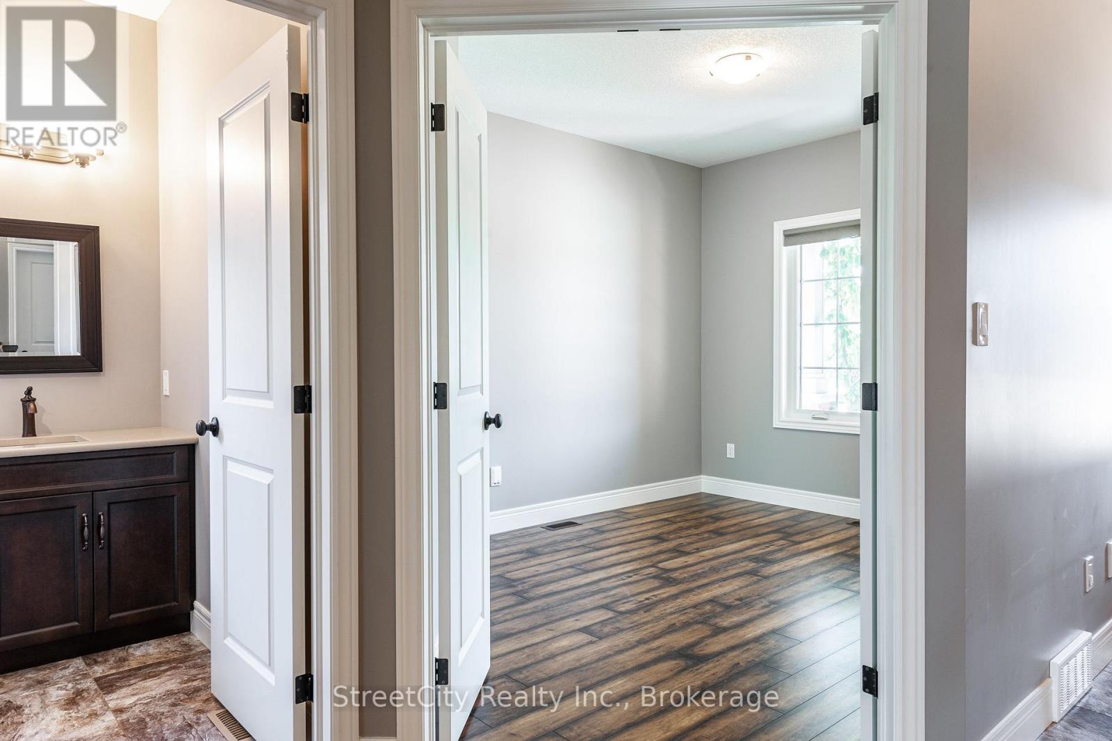 670 Forman Avenue, Stratford, Ontario  N5A 0G3 - Photo 15 - X12487318