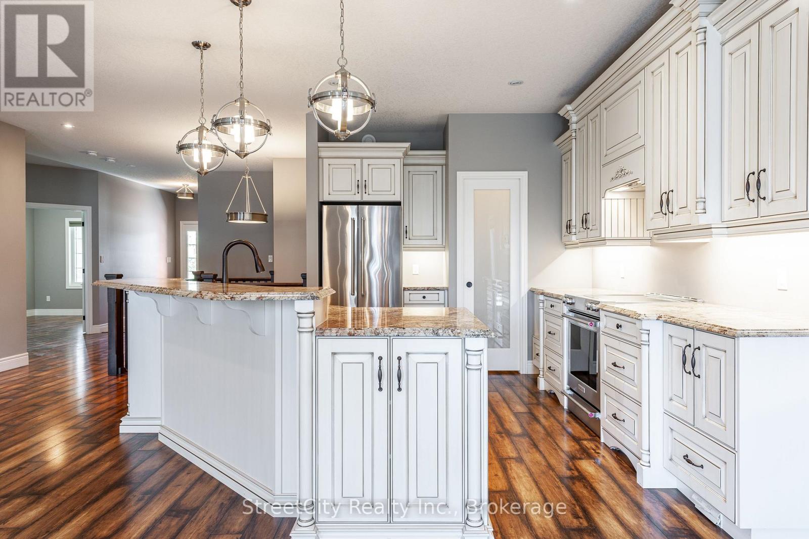 670 Forman Avenue, Stratford, Ontario  N5A 0G3 - Photo 10 - X12487318