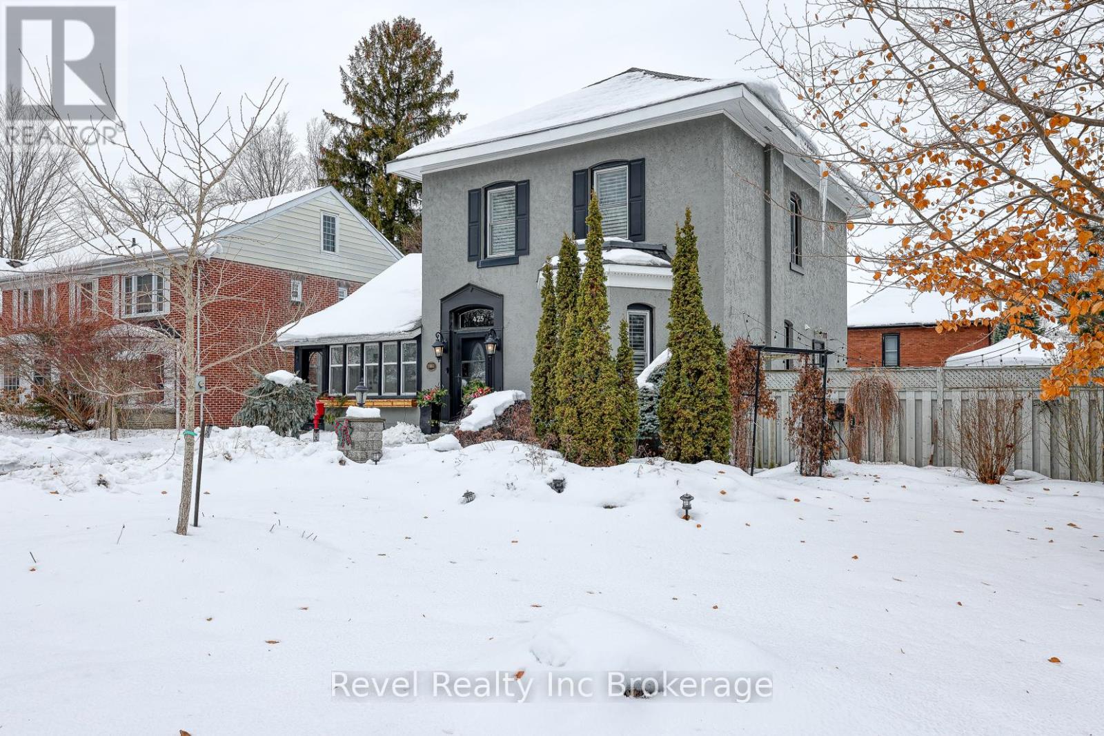 425 Ingersoll Avenue, Woodstock, Ontario  N4S 4X4 - Photo 3 - X12662158