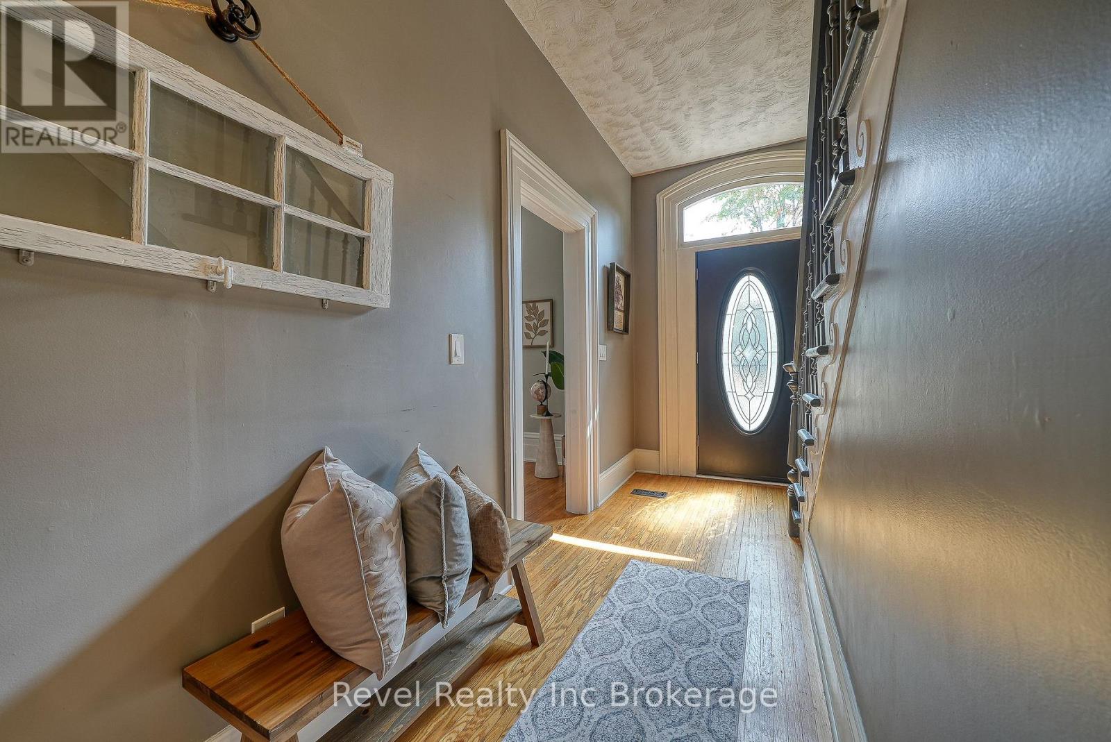 425 Ingersoll Avenue, Woodstock, Ontario  N4S 4X4 - Photo 6 - X12662158