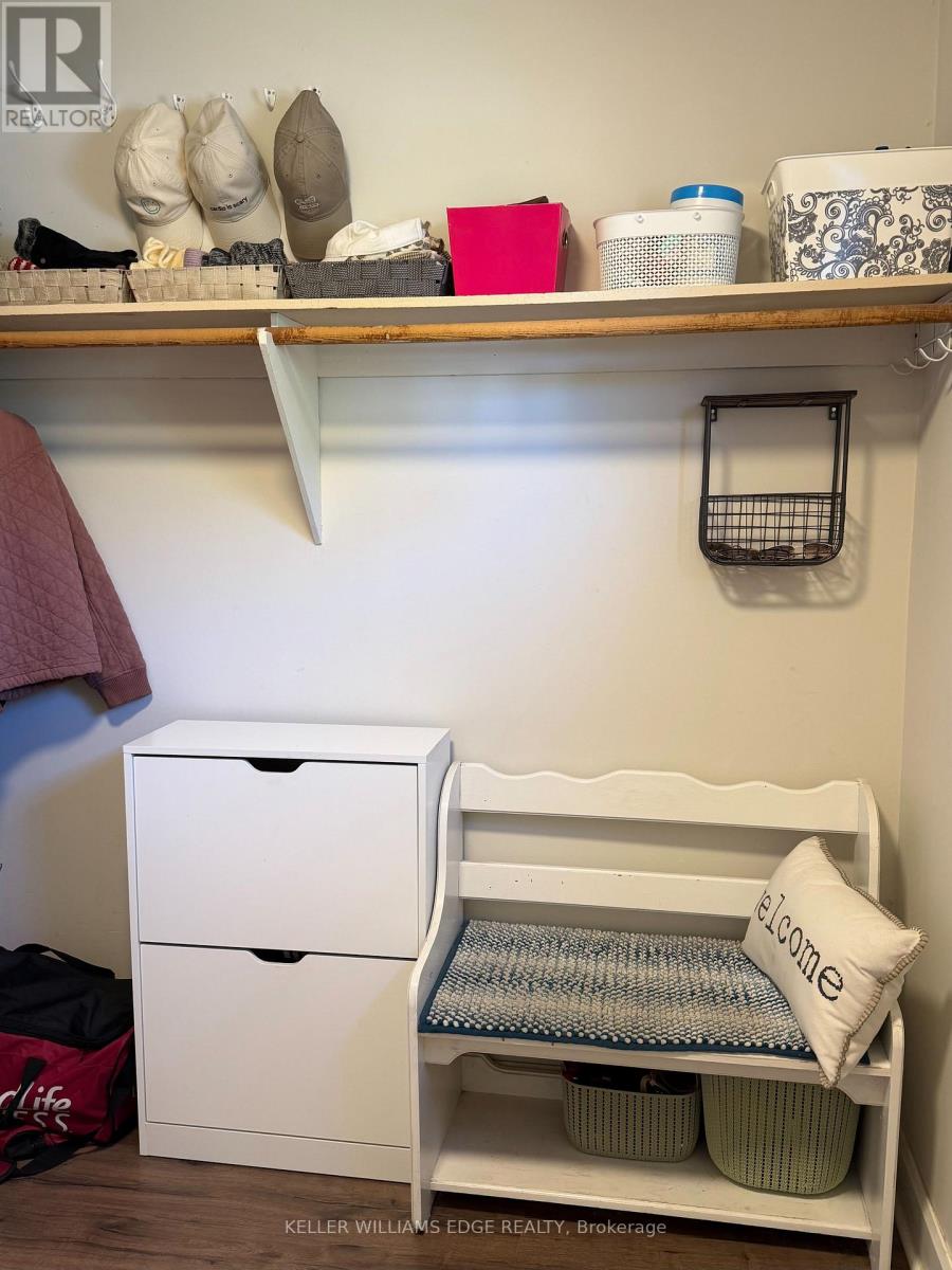 3 - 3 Tiffany Place, Quinte West, Ontario  K8V 6A3 - Photo 2 - X12462362