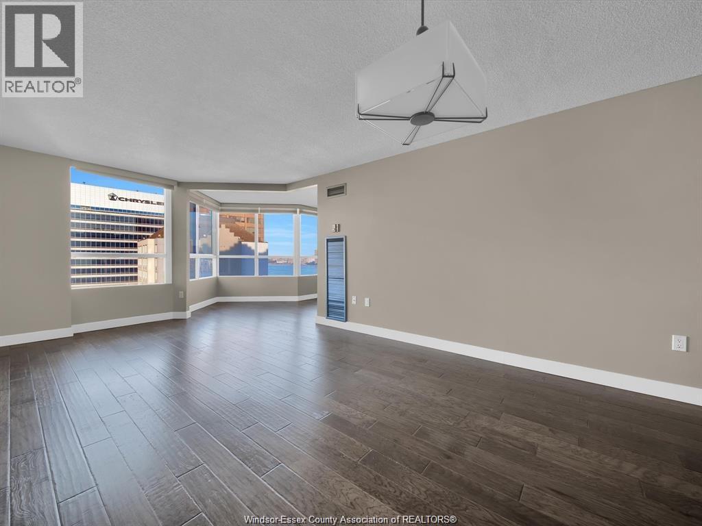 75 Riverside Drive Unit# 1210, Windsor, Ontario  N9A 7C4 - Photo 4 - 26000144