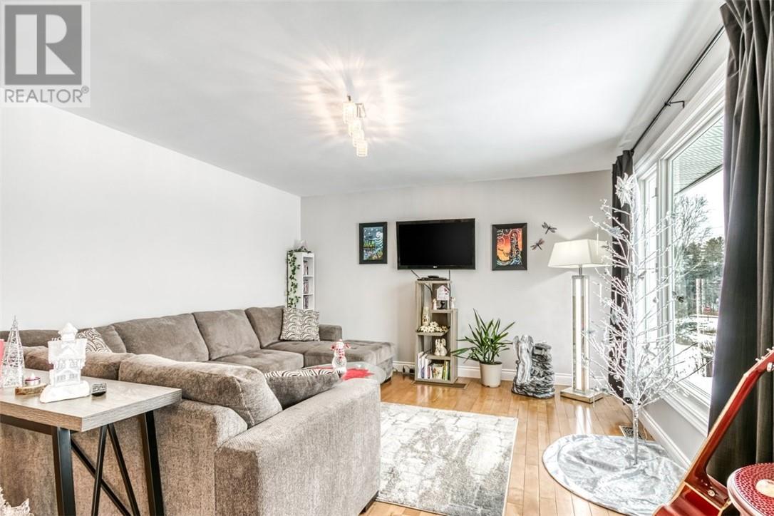 3694 Dill Lake Road, Greater Sudbury, Ontario  P3E 4N1 - Photo 15 - 2125979