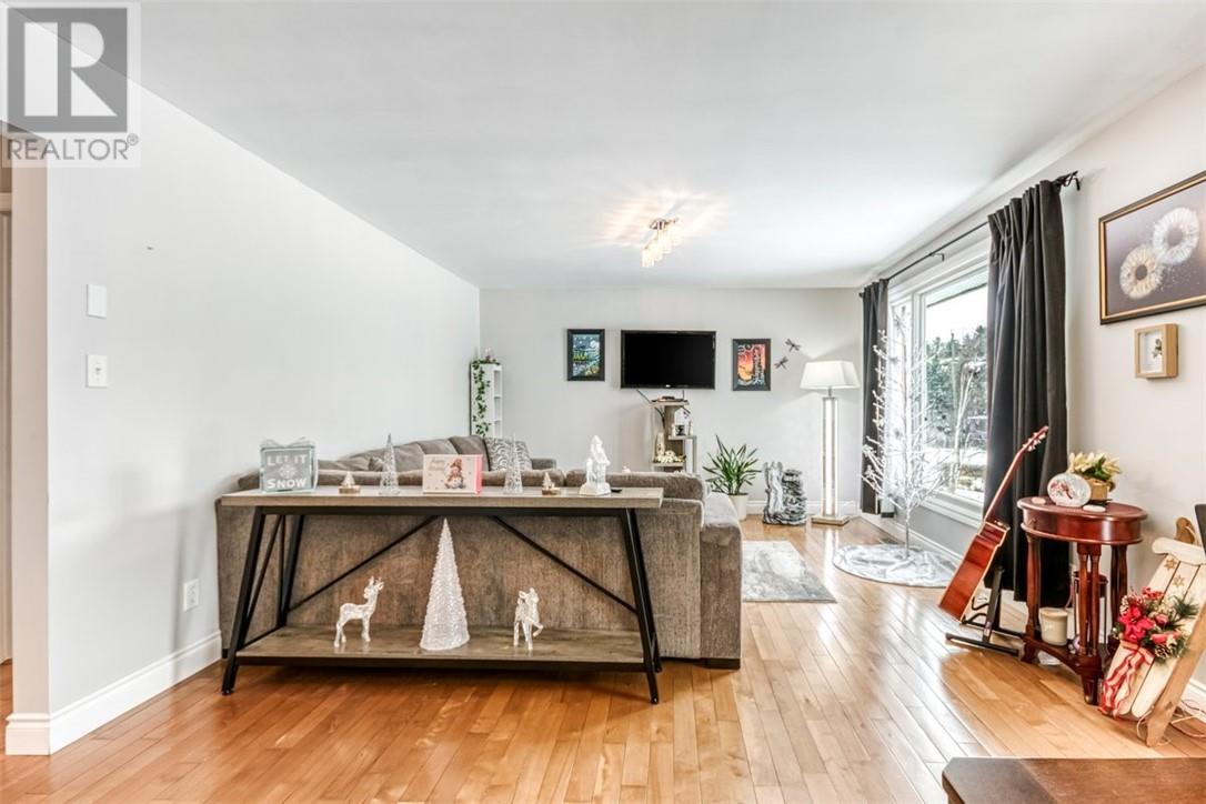 3694 Dill Lake Road, Greater Sudbury, Ontario  P3E 4N1 - Photo 14 - 2125979