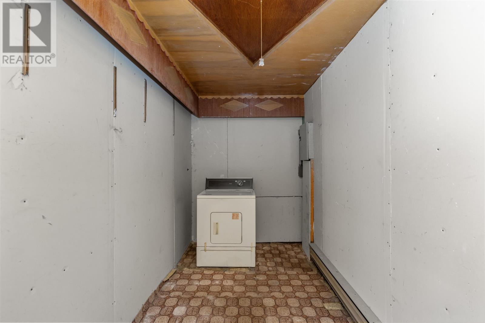 229 St. George's Ave, Sault Ste. Marie, Ontario  P6A 1L6 - Photo 3 - SM260013