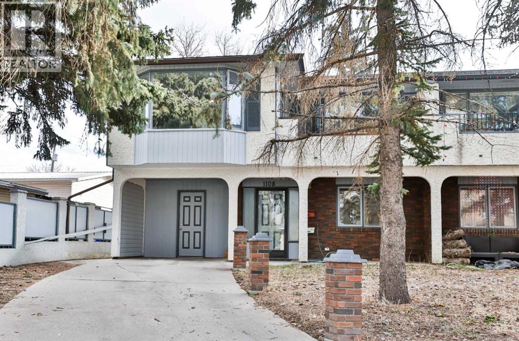 1108 10 Avenue N, Lethbridge, Alberta  T1H 1K1 - Photo 1 - A2271193