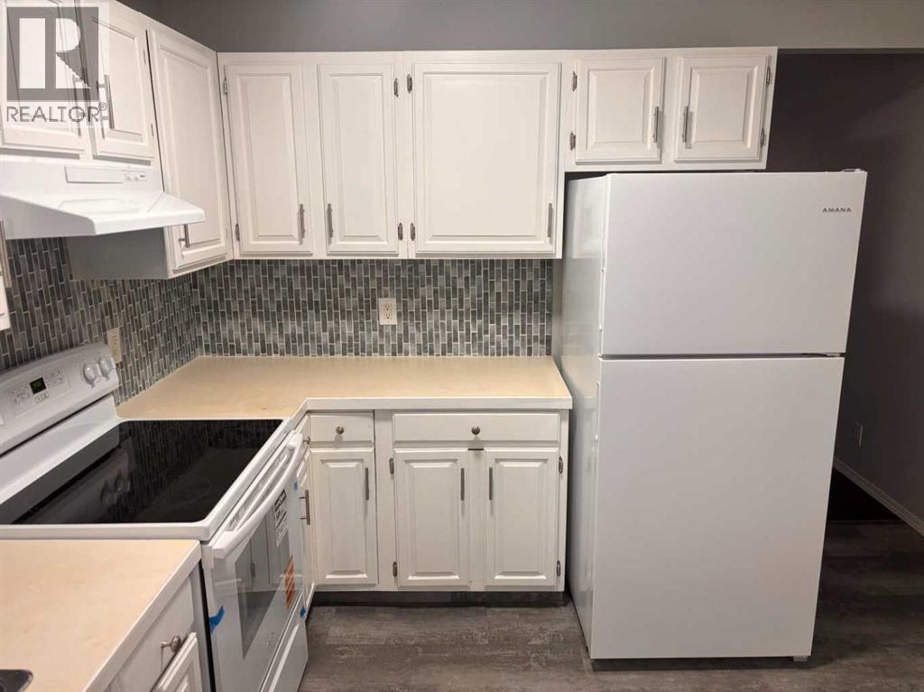 1108 10 Avenue N, Lethbridge, Alberta  T1H 1K1 - Photo 11 - A2271193