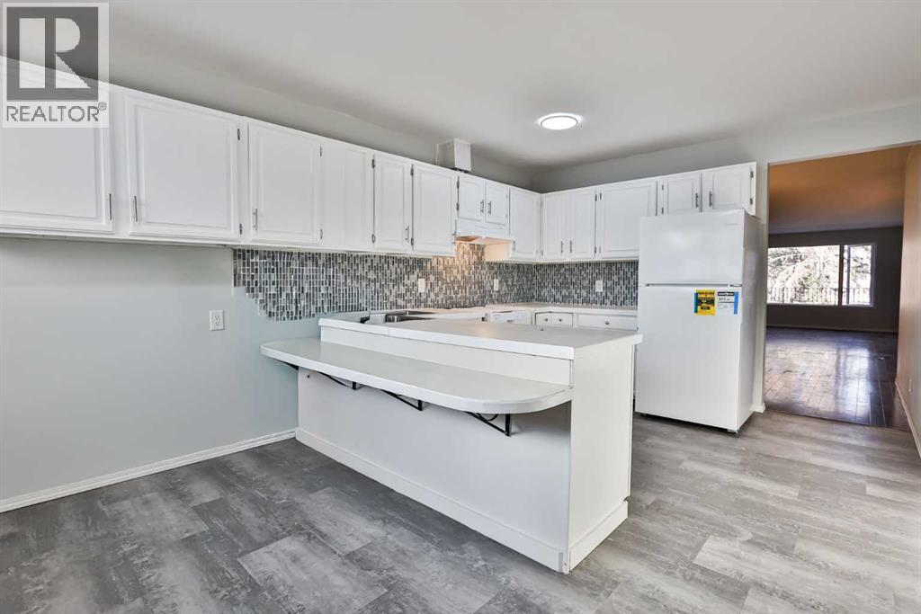 1108 10 Avenue N, Lethbridge, Alberta  T1H 1K1 - Photo 8 - A2271193