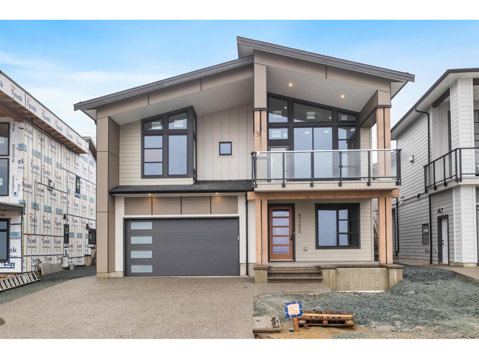 47256 Valerie Place, Little Mountain, Chilliwack, British Columbia  V2P 7W9 - Photo 1 - R3052361