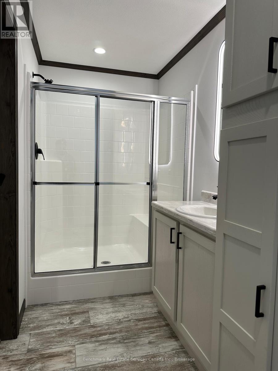 210 Spruce Drive, West Grey, Ontario N4N 3B8 - Photo 12 - X12662196