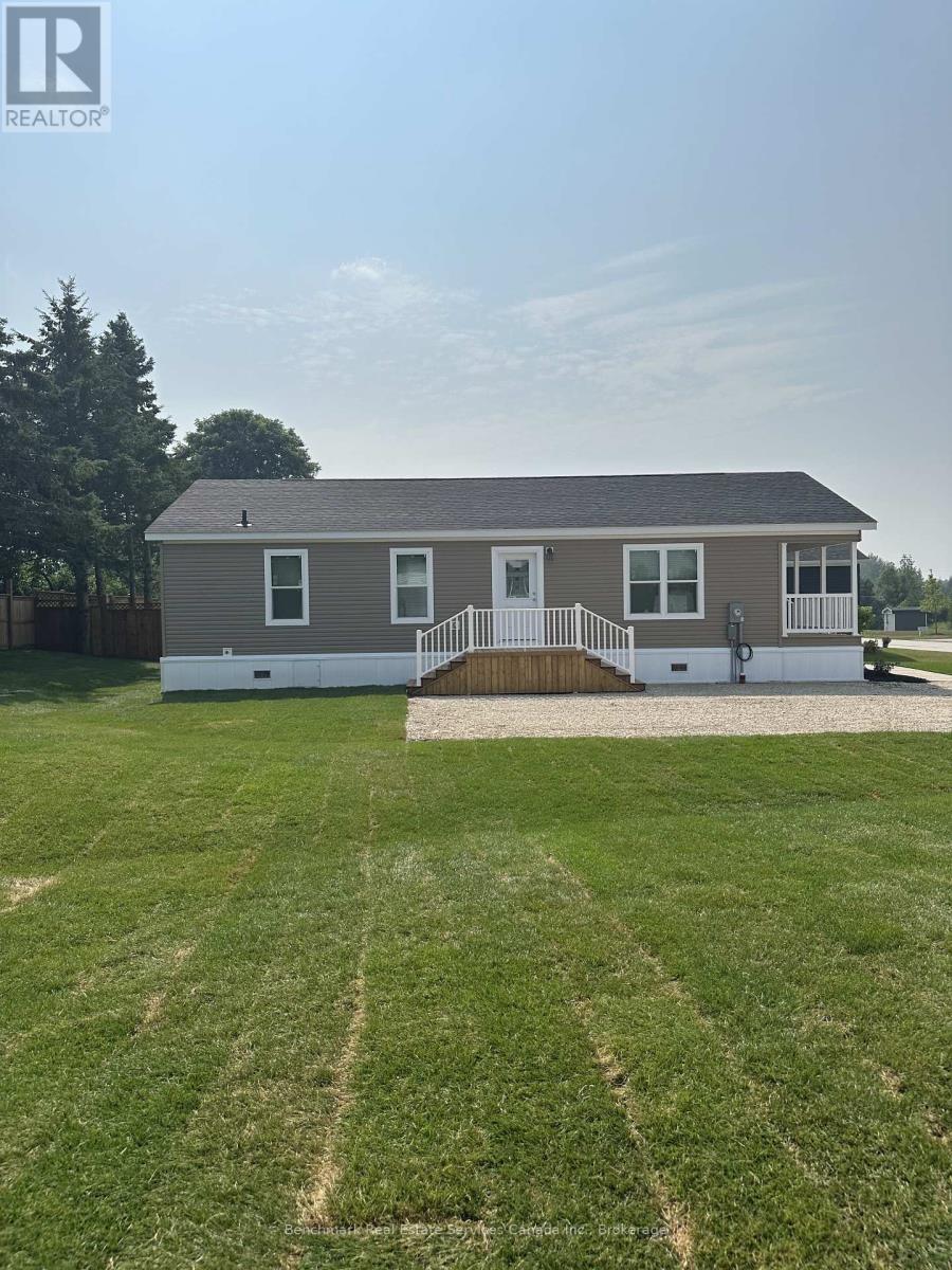 210 Spruce Drive, West Grey, Ontario N4N 3B8 - Photo 20 - X12662196