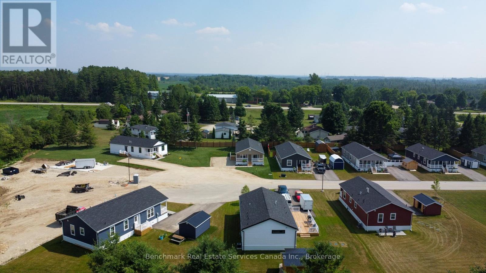 210 Spruce Drive, West Grey, Ontario N4N 3B8 - Photo 23 - X12662196