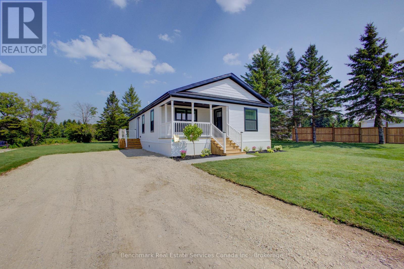 212-SPRUCE-DRIVE, West-Grey