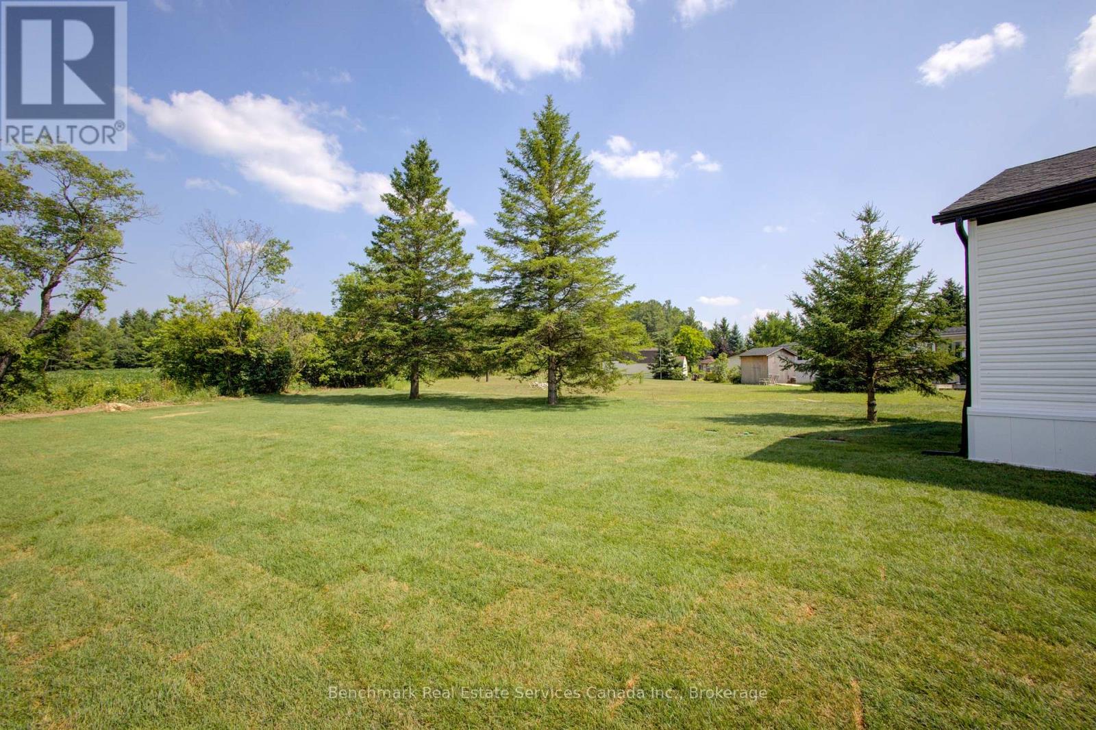 212 Spruce Drive, West Grey, Ontario N4N 3B8 - Photo 26 - X12662266