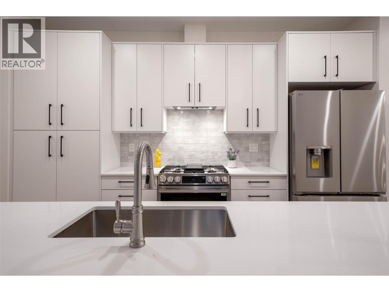 2231 Richter Street, Kelowna, British Columbia  V1Y 2N9 - Photo 12 - 10368720