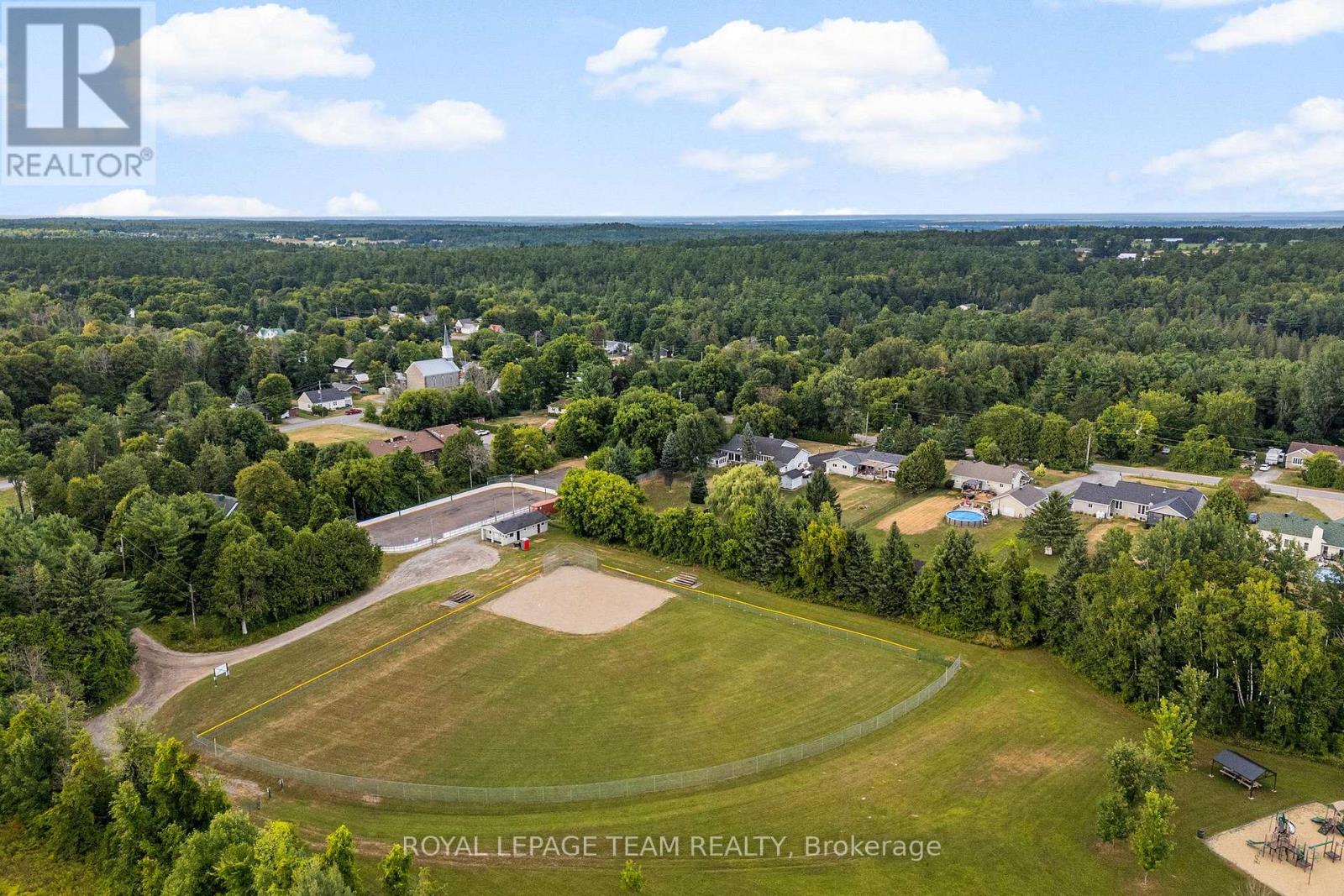 591 Bellamy Road, Mcnab/braeside, Ontario  K0A 2X0 - Photo 31 - X12662236