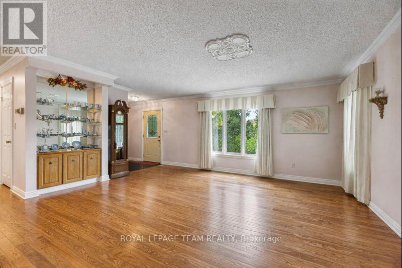 591 Bellamy Road, Mcnab/braeside, Ontario  K0A 2X0 - Photo 5 - X12662236