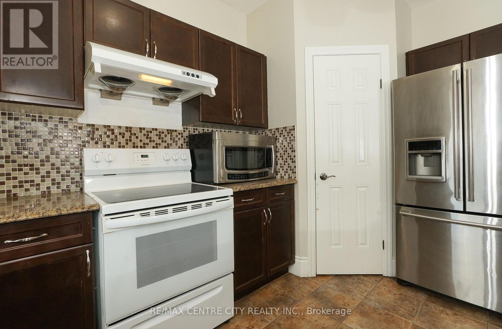 2024 Pennyroyal Street, London North, Ontario  N5X 0E5 - Photo 10 - X12662182