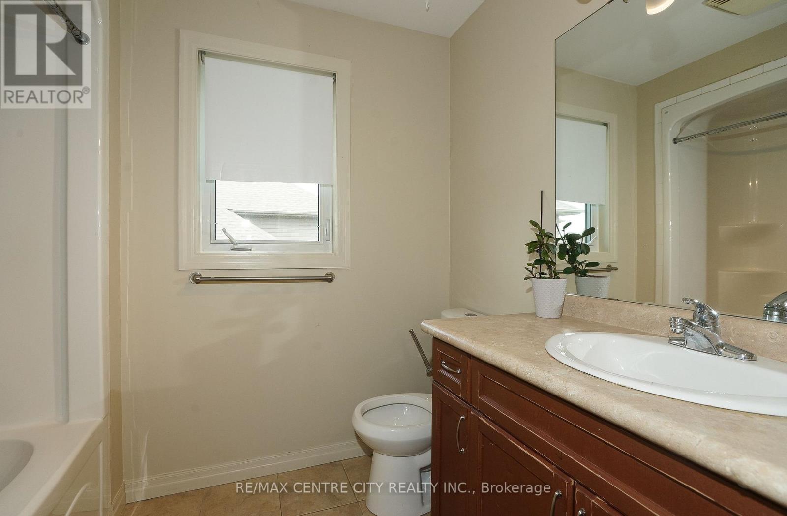 2024 Pennyroyal Street, London North, Ontario  N5X 0E5 - Photo 26 - X12662182