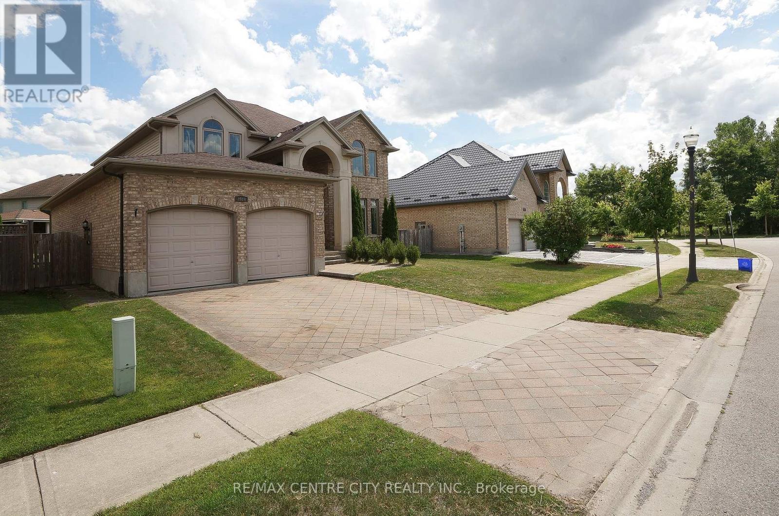 2024 Pennyroyal Street, London North, Ontario  N5X 0E5 - Photo 3 - X12662182