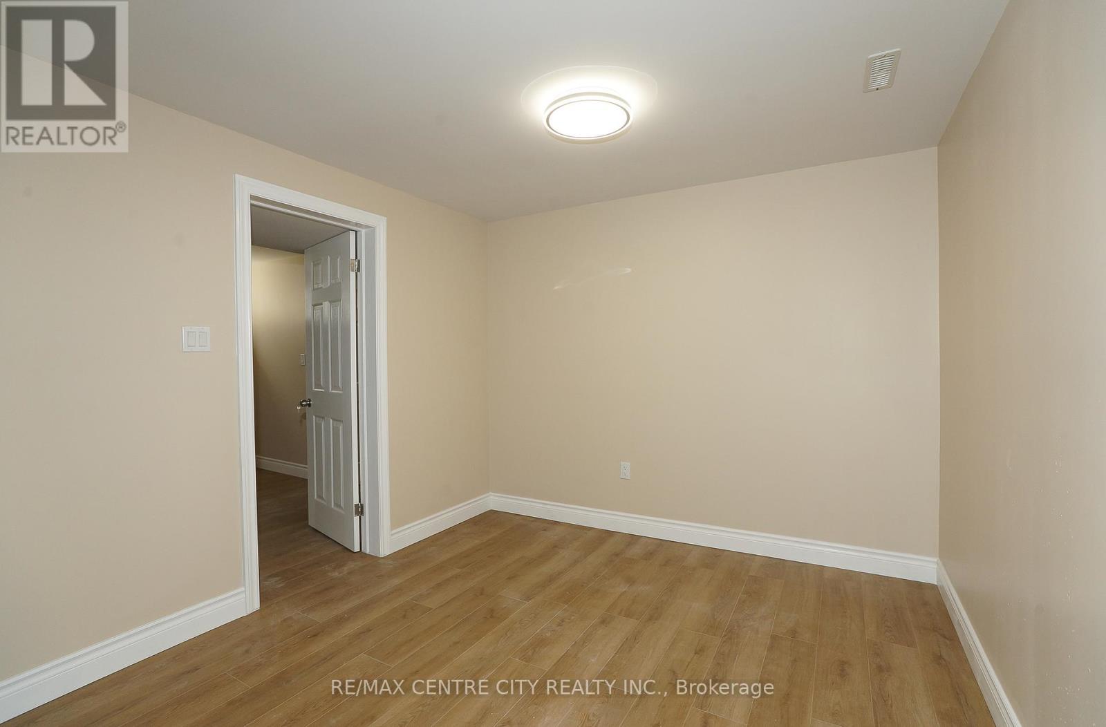 2024 Pennyroyal Street, London North, Ontario  N5X 0E5 - Photo 32 - X12662182