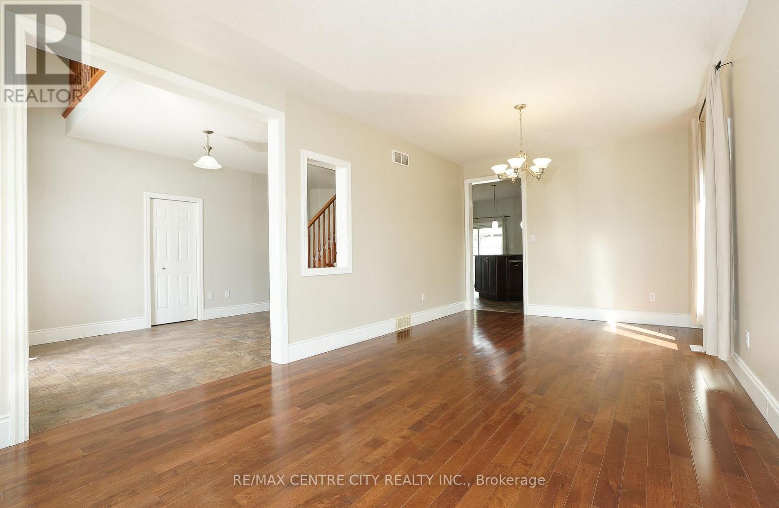 2024 Pennyroyal Street, London North, Ontario  N5X 0E5 - Photo 6 - X12662182