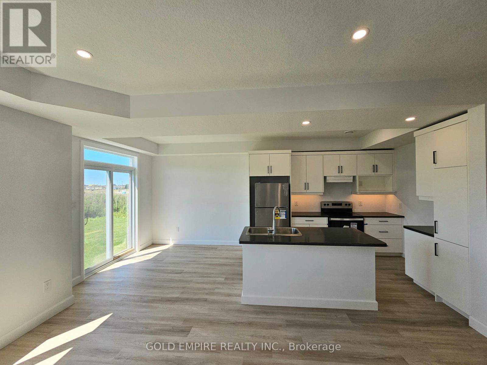 Upper - 1151 Hobbs Drive, London South, Ontario  N6M 0M1 - Photo 4 - X12662232