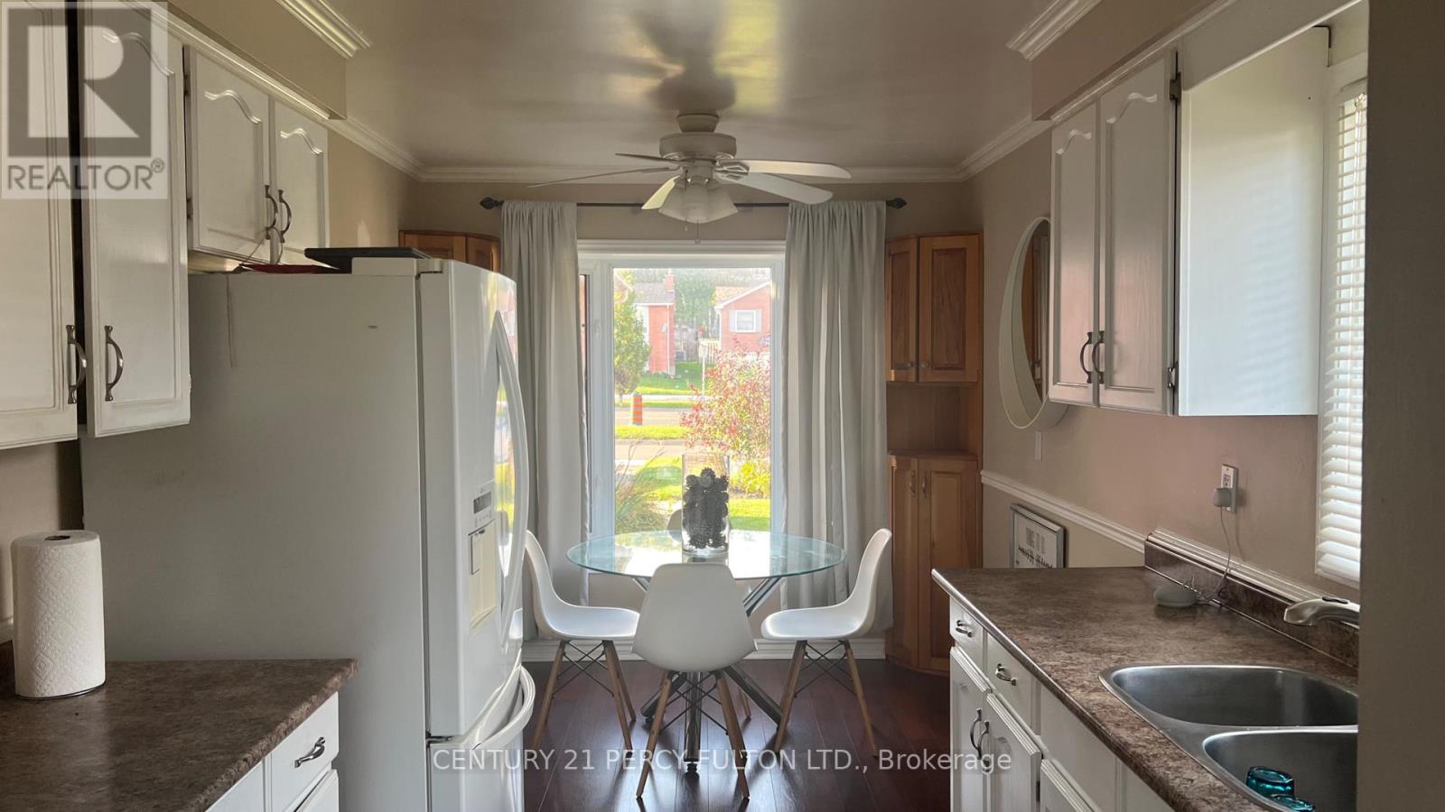 318 Hansen Boulevard, Orangeville, Ontario  L9W 4M6 - Photo 5 - W12367543