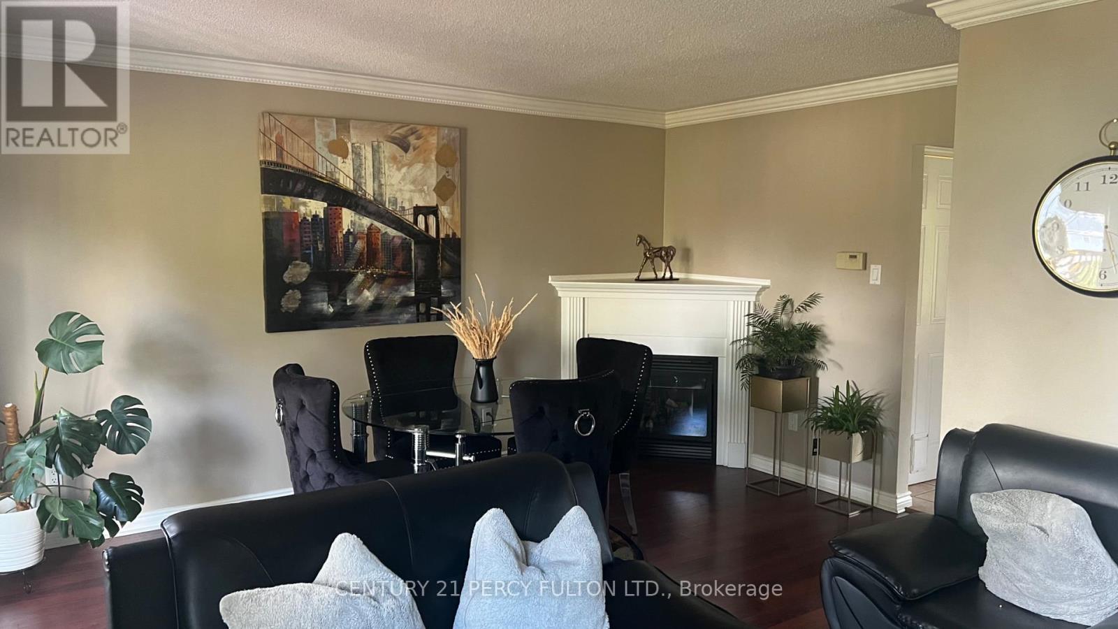 318 Hansen Boulevard, Orangeville, Ontario  L9W 4M6 - Photo 6 - W12367543