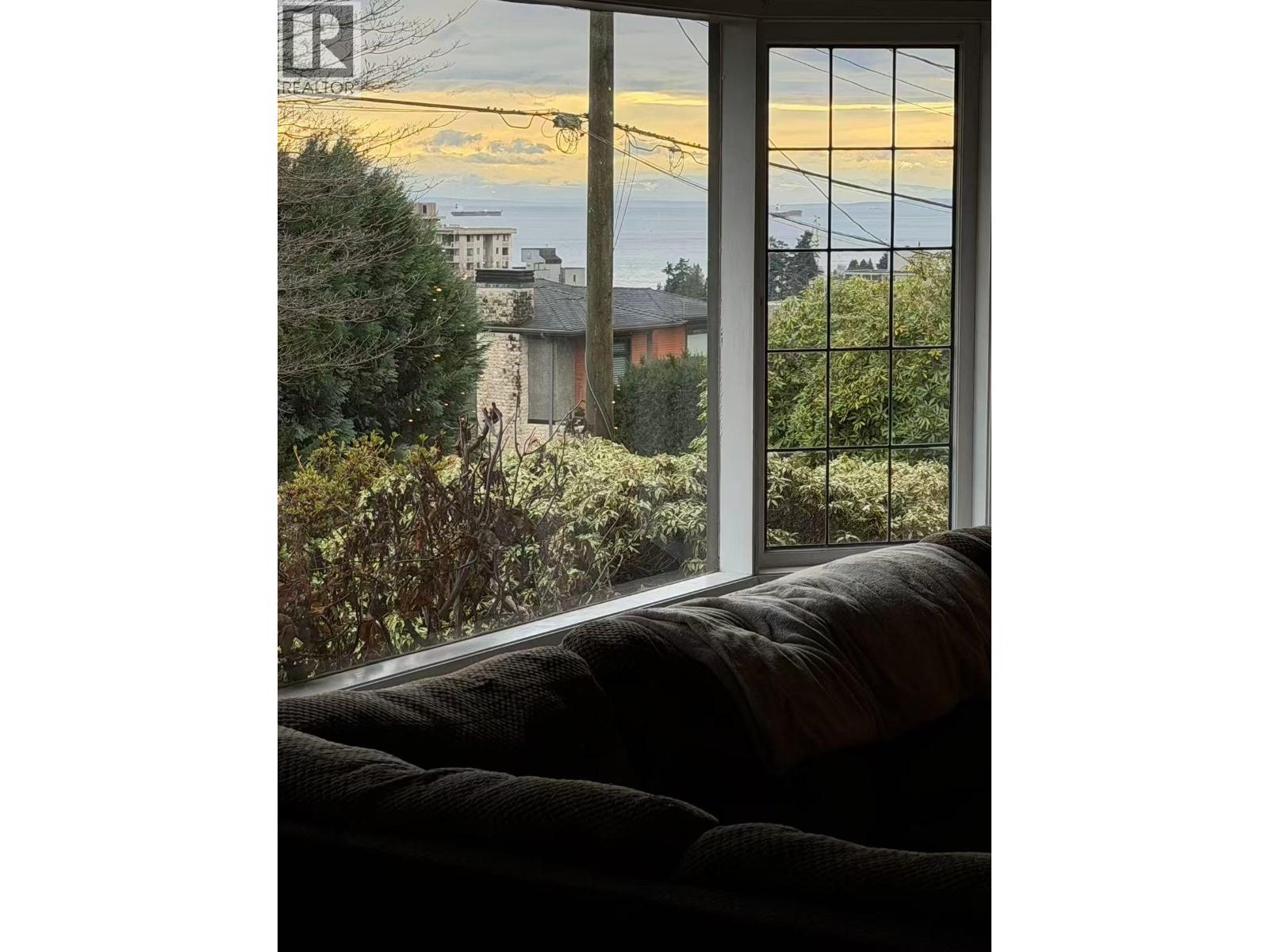 1131 Fulton Avenue, West Vancouver, British Columbia  V7T 1N4 - Photo 8 - R3039176