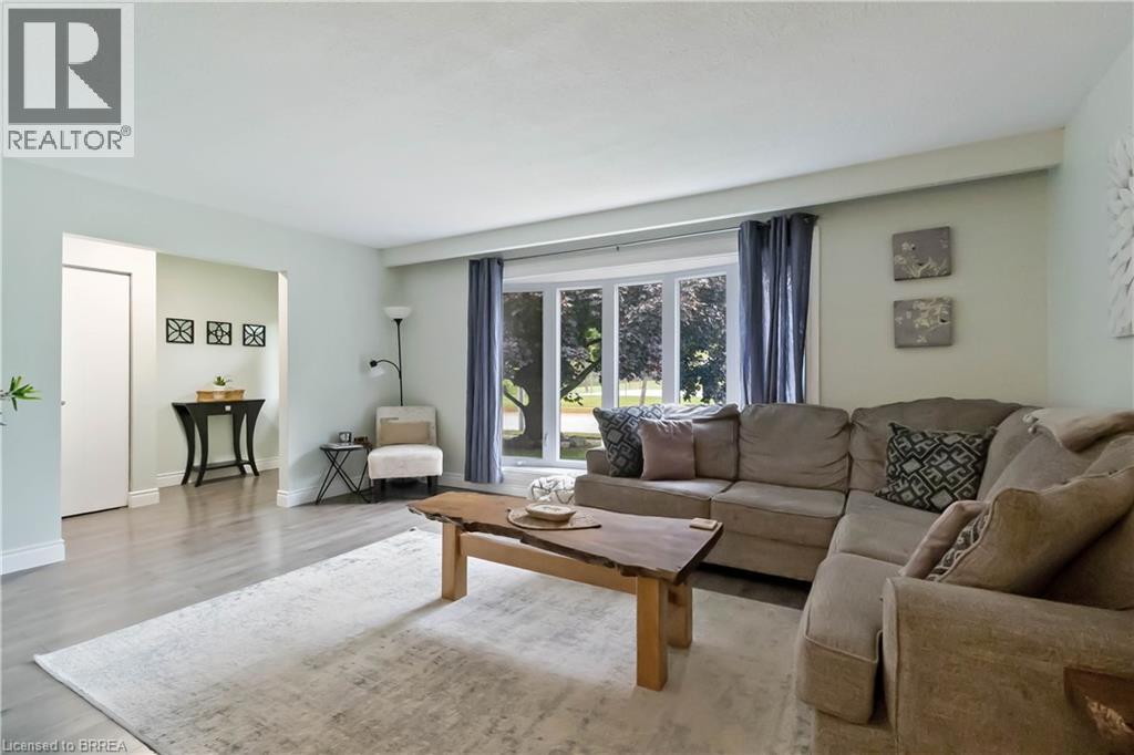 8 Sandy Row, Brantford, Ontario  N3T 5Z4 - Photo 3 - 40795713