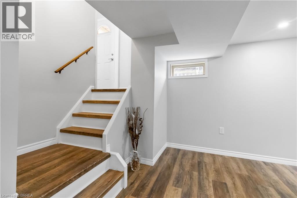 8 Sandy Row, Brantford, Ontario  N3T 5Z4 - Photo 35 - 40795713