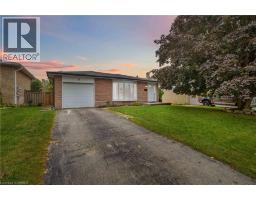8 SANDY Row, Brantford, Ontario