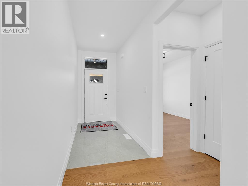 2575 Barkley Avenue, Windsor, Ontario  N8P 0E9 - Photo 6 - 26000148