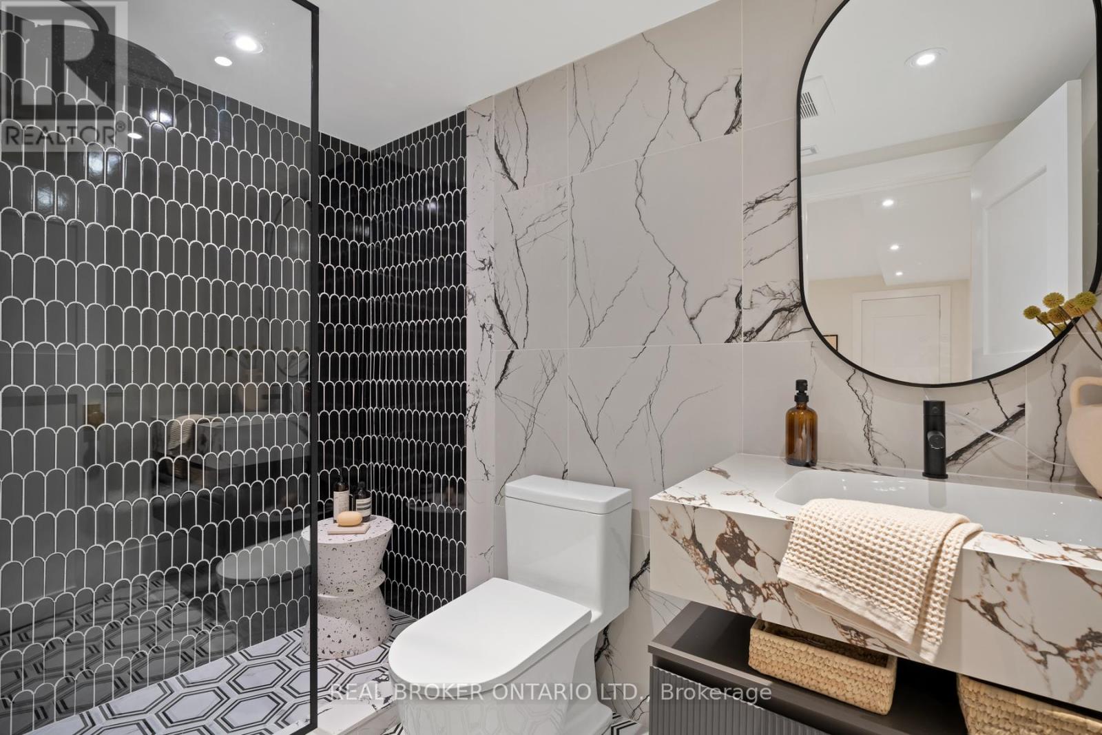 256 Major Street, Toronto, Ontario  M5S 2L6 - Photo 35 - C12662154