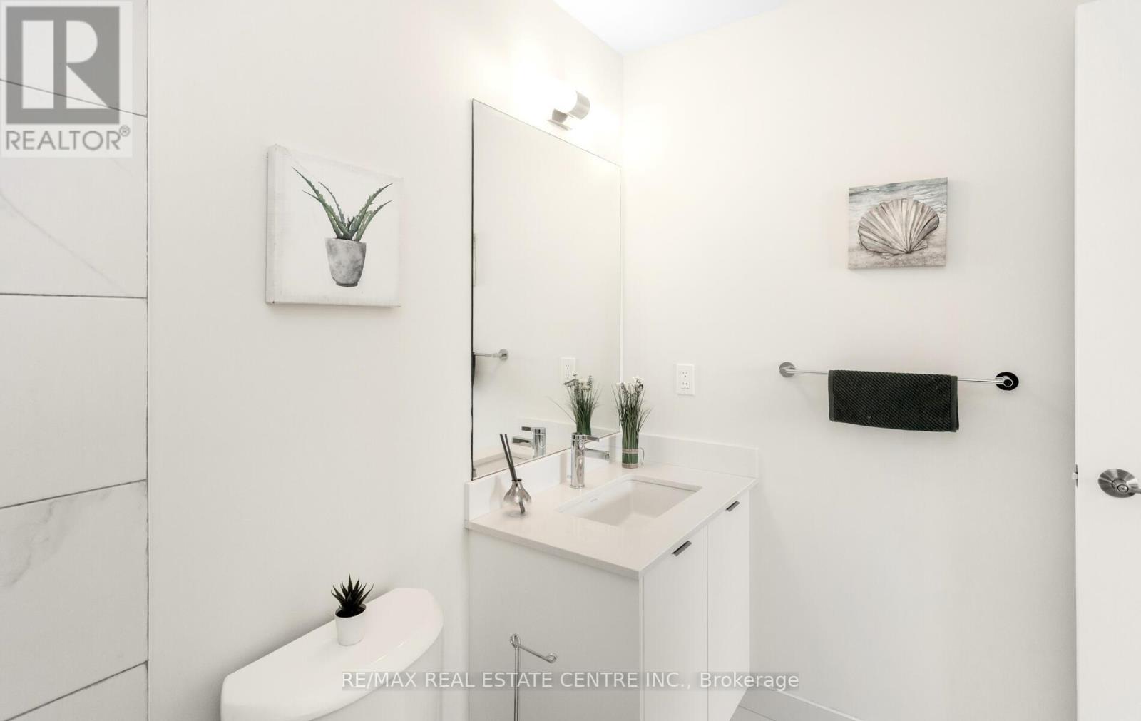 2208 - 202 Burnhamthorpe Road E, Mississauga, Ontario  L5A 0B2 - Photo 31 - W12658248