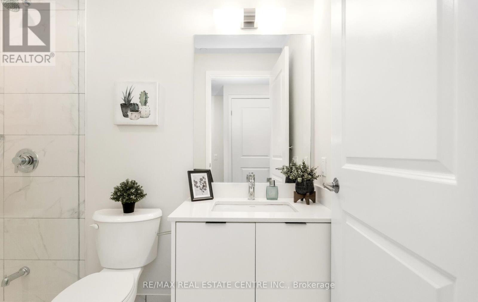 2208 - 202 Burnhamthorpe Road E, Mississauga, Ontario  L5A 0B2 - Photo 24 - W12658248