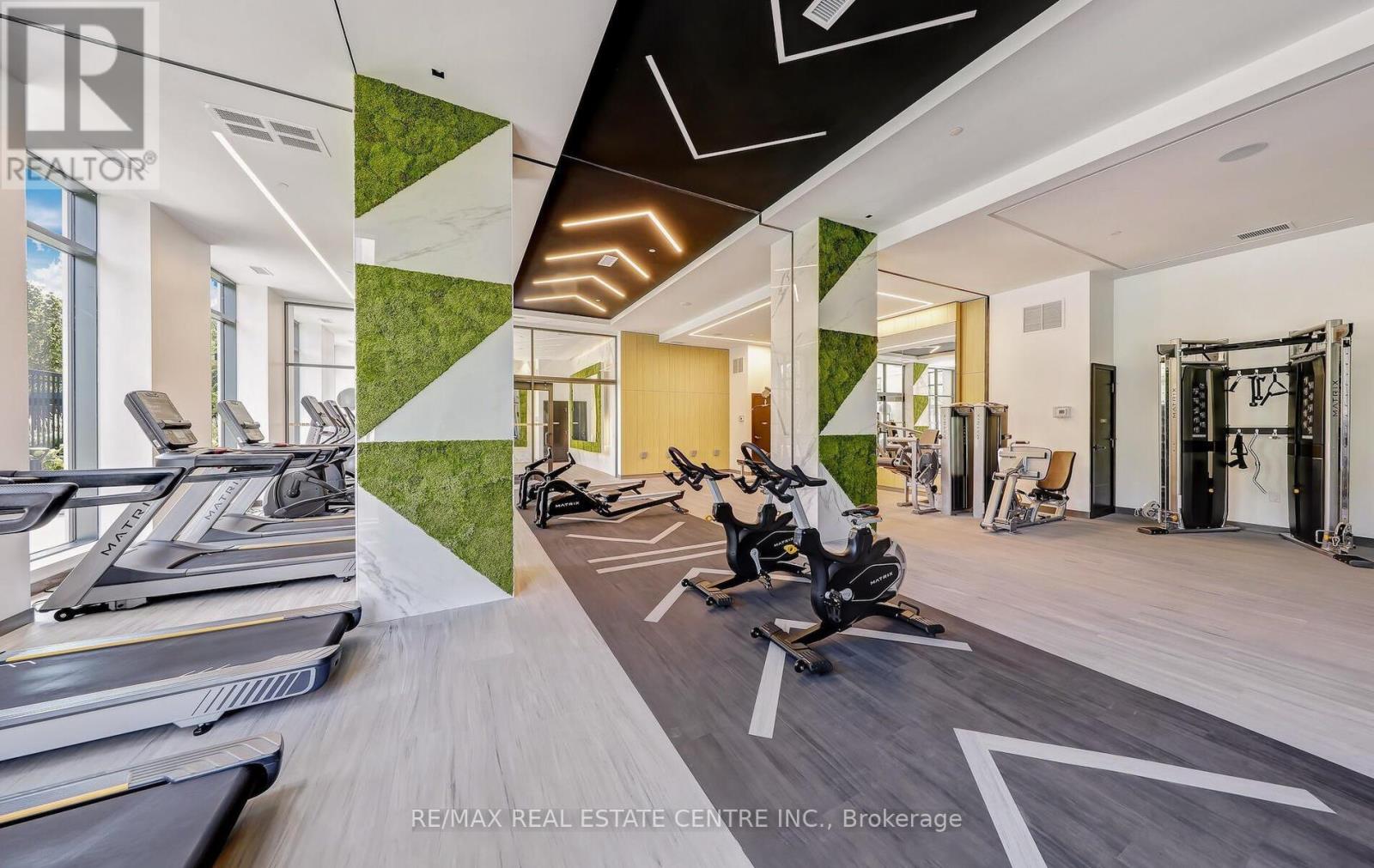 2208 - 202 Burnhamthorpe Road E, Mississauga, Ontario  L5A 0B2 - Photo 42 - W12658248