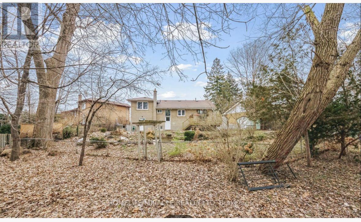 26 Anola Place, Toronto, Ontario  M1K 4W7 - Photo 18 - E12662248