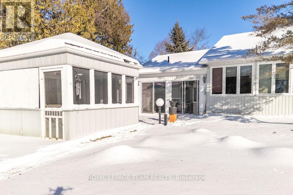 591 Bellamy Road, Mcnab/braeside, Ontario  K0A 2X0 - Photo 36 - X12662236