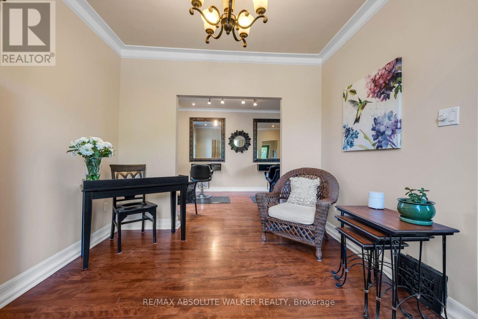 383 Danforth Avenue, Ottawa, Ontario  K2A 0E1 - Photo 11 - X12392298