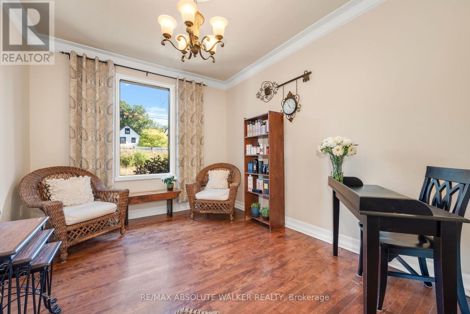 383 Danforth Avenue, Ottawa, Ontario  K2A 0E1 - Photo 9 - X12392298