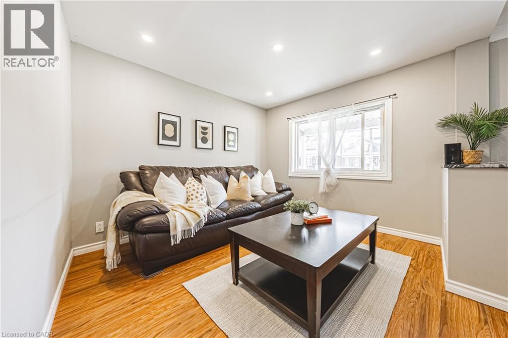 24 Rowanwood Street, Hamilton, Ontario  L8L 7H3 - Photo 5 - 40795998