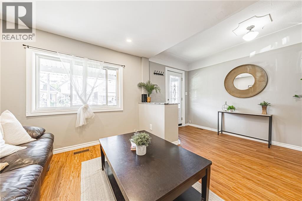 24 Rowanwood Street, Hamilton, Ontario  L8L 7H3 - Photo 6 - 40795998