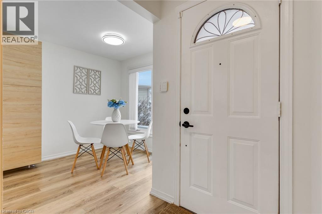 225 Thornbird Place, Waterloo, Ontario  N2T 2P1 - Photo 5 - 40795991