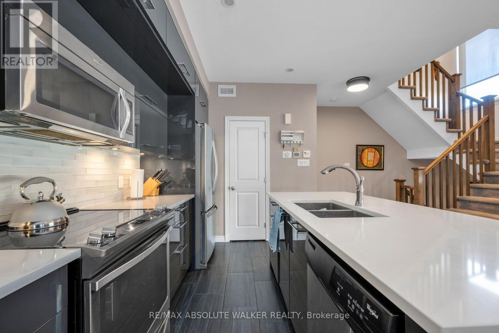 129 Chaperal Private, Ottawa, Ontario  K4A 0T6 - Photo 17 - X12455976