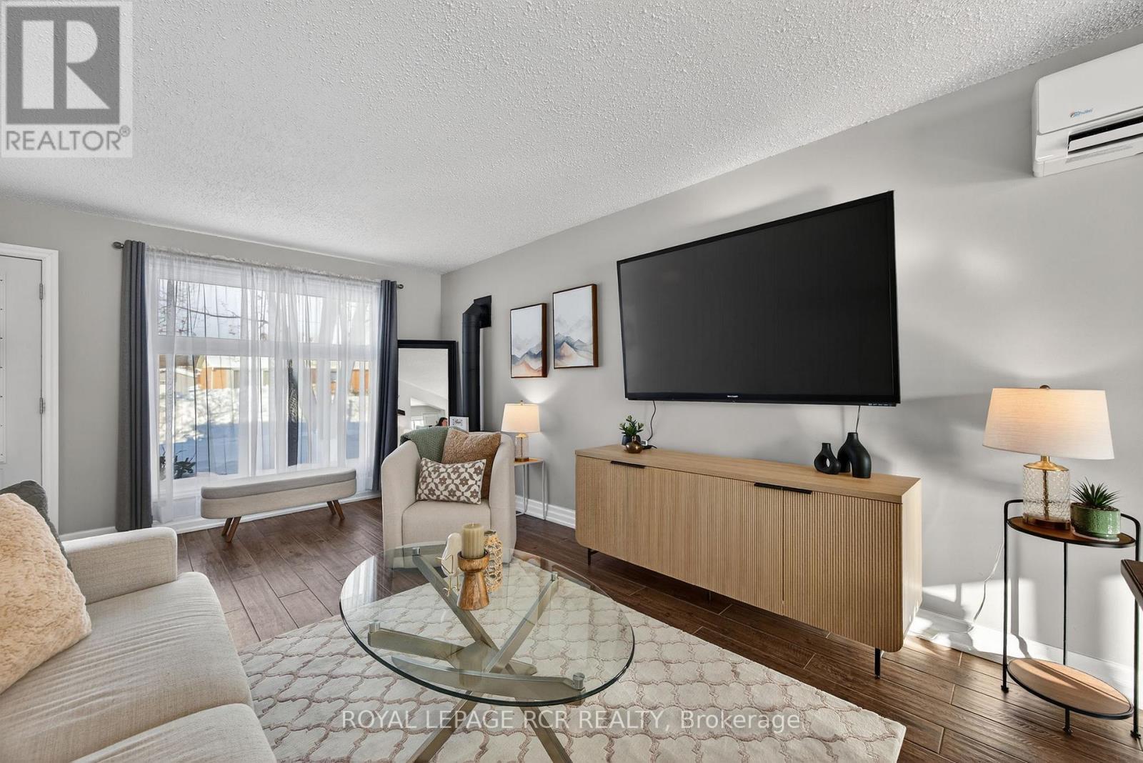 291 Annshiela Drive, Georgina, Ontario  L4P 3A6 - Photo 5 - N12662130