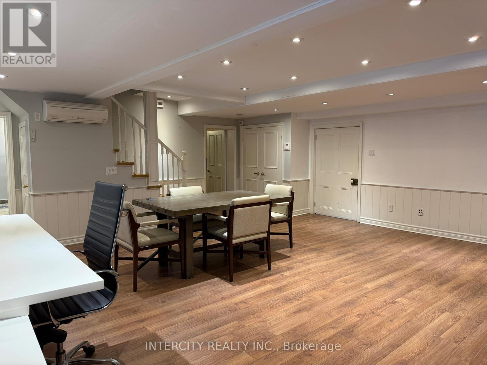 Lower - 117 Clarence Street, Vaughan, Ontario  L4L 1L4 - Photo 10 - N12662144