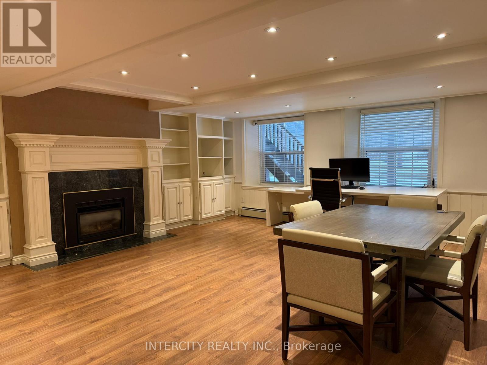 Lower - 117 Clarence Street, Vaughan, Ontario  L4L 1L4 - Photo 8 - N12662144