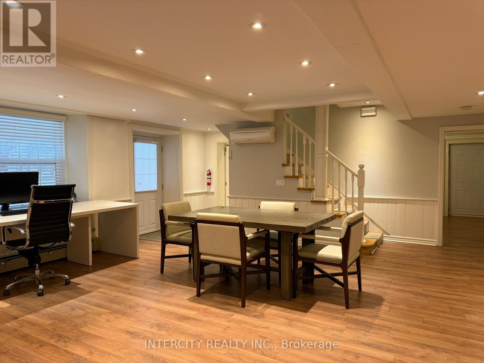 Lower - 117 Clarence Street, Vaughan, Ontario  L4L 1L4 - Photo 9 - N12662144